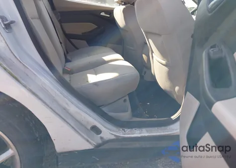 2012 Ford Focus Sel z USA, uszkodzony, nr VIN 1FAHP3M27CL404563